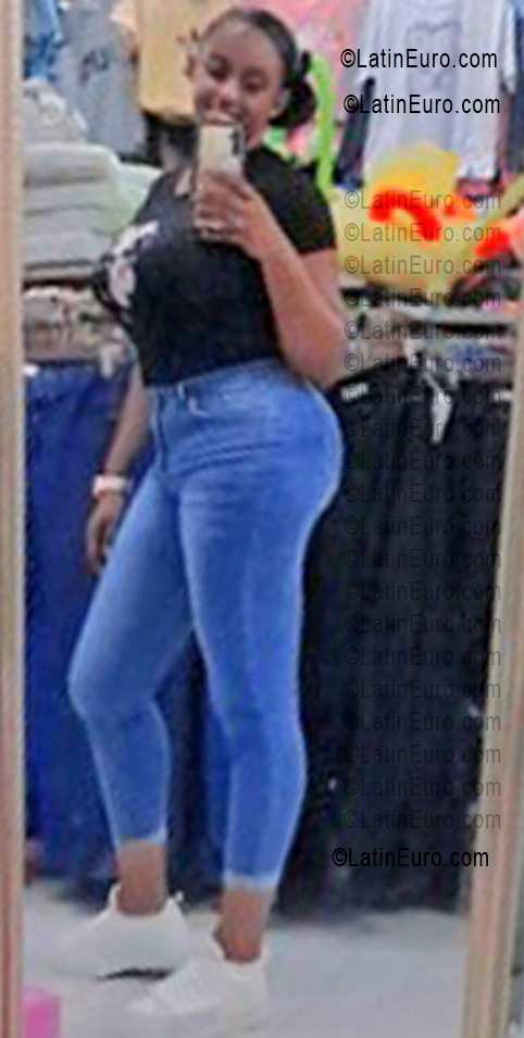 Date this happy Guyana girl Glenda from Guyana GY32