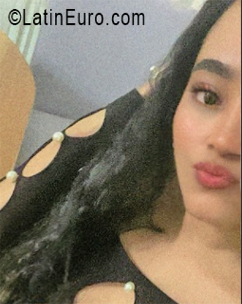 Date this tall Dominican Republic girl Mari from Santo Domingo DO55676