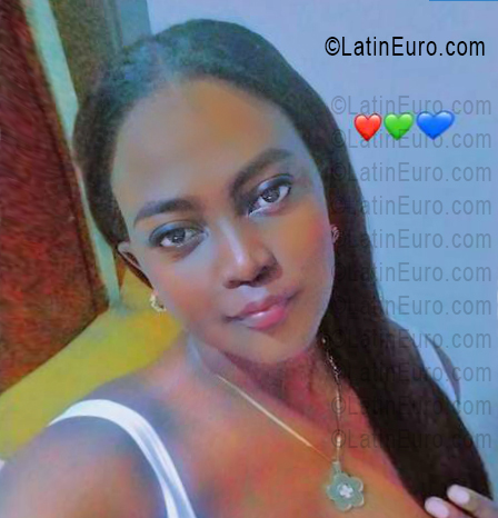 Date this tall Dominican Republic girl Selena from Santos Domingo DO55894
