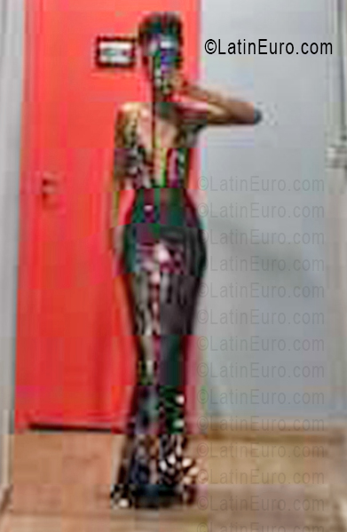 Date this attractive Dominican Republic girl Lizzie from Santo Domingo DO55935