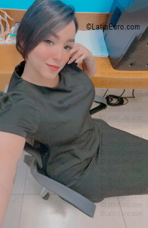 Date this funny Brazil girl Dubra from Brasilia BR12405