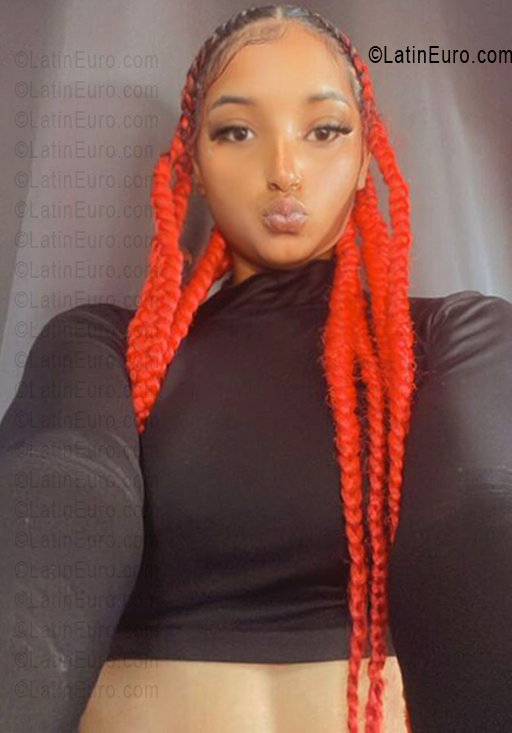 Date this stunning Dominican Republic girl Yeru from Santo Domingo DO55971