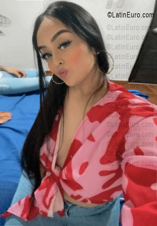 Date this funny Colombia girl Estefany from Bucaramanga CO33632
