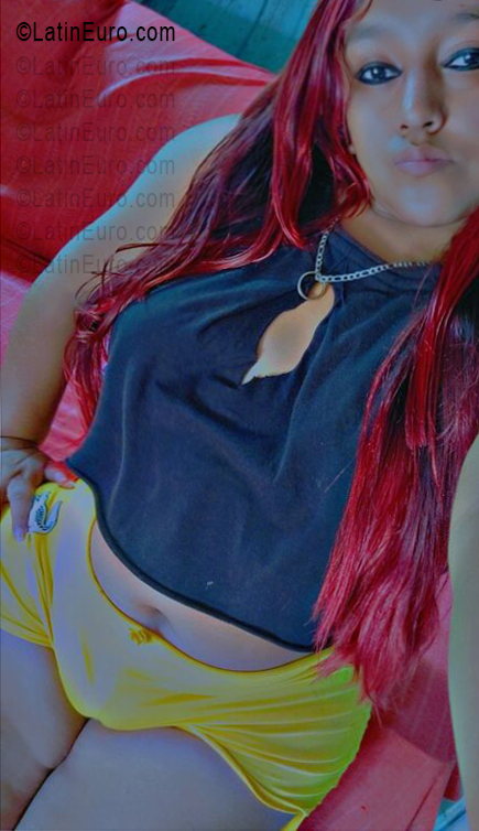 Date this stunning El Salvador girl Yanet from San Salvador SV198