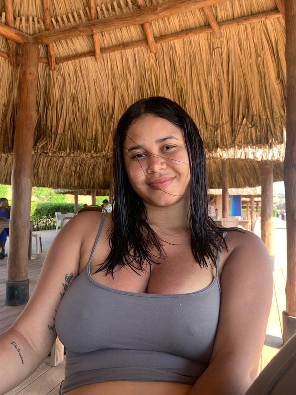 Date this good-looking United States girl Lesa from Bogotá CO33692