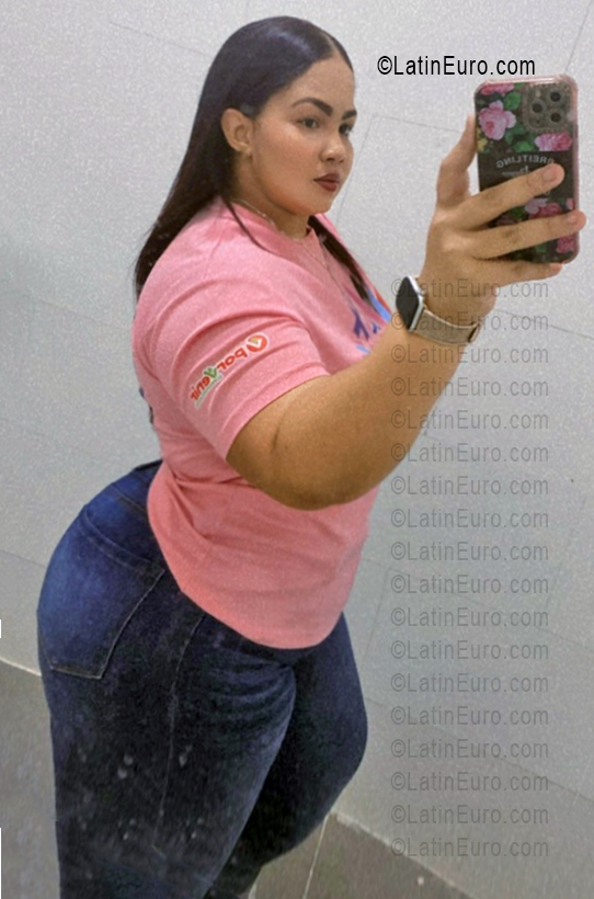 Date this funny Dominican Republic girl Ingrid from San Francisco De Macoris DO56296