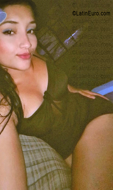 Date this funny Venezuela girl Emely from Maturin VE5596