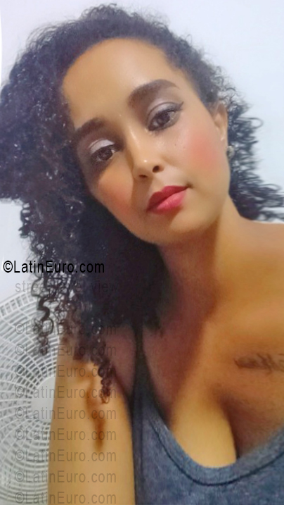 Date this cute Colombia girl Maidely from Barranquilla CO33717
