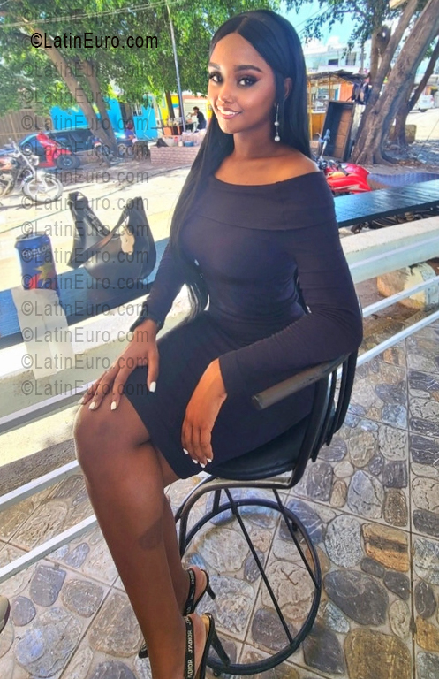 Date this hard body Dominican Republic girl Miss from Santo Domingo DO56331