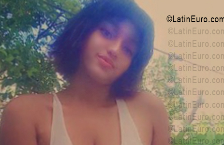 Date this delightful Dominican Republic girl Franchesca from Santo Domingo DO56606