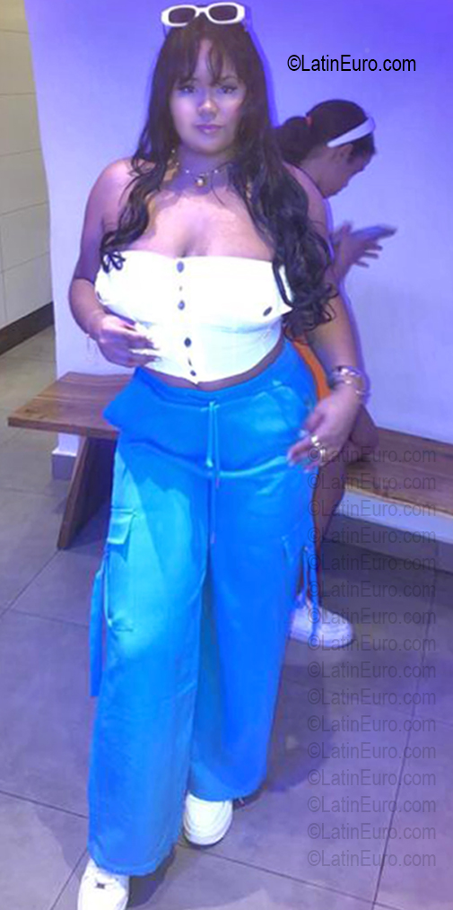 Date this fun Dominican Republic girl Sashy from Santo Domingo DO56674
