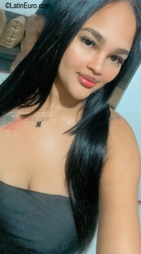Date this cute Dominican Republic girl Yennifer from Santo Domingo DO56686