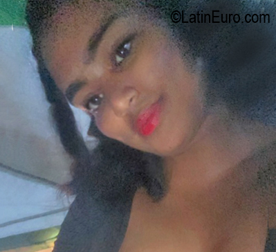 Date this pretty Dominican Republic girl Yuli from Bavaro DO56768