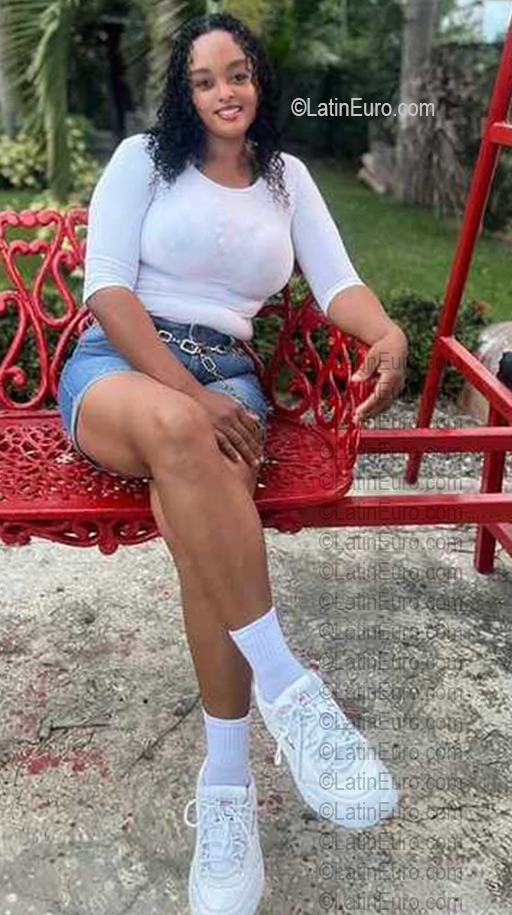 Date this tall Dominican Republic girl Eridania from Santo Domingo DO56809