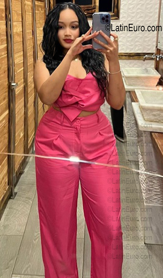 Date this delightful Dominican Republic girl Rosa from Santiago DO56820