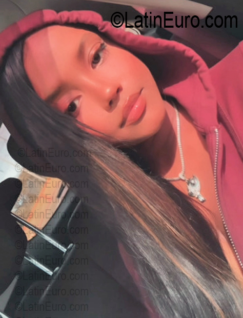 Date this georgeous Dominican Republic girl Arlene from Santo Domingo DO56830