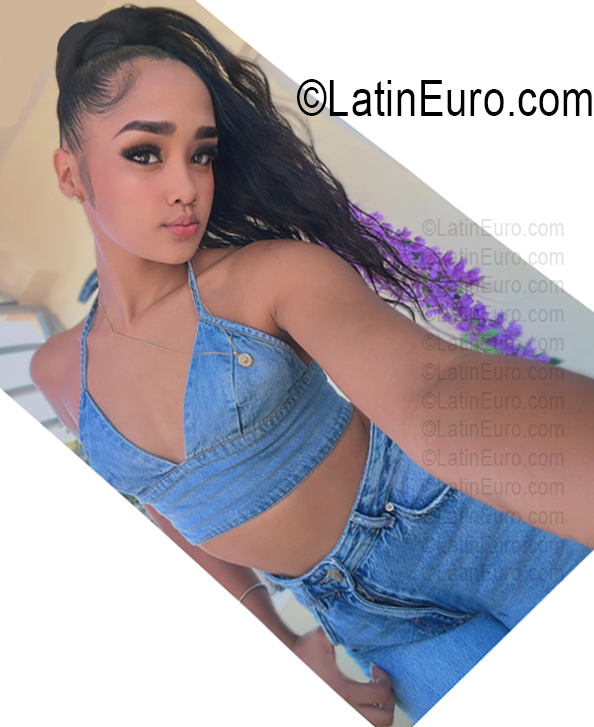 Date this lovely Dominican Republic girl Julia from Santo Domingo DO56884