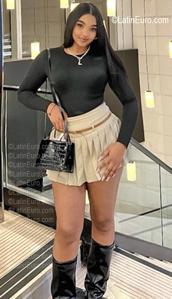 Date this good-looking Dominican Republic girl Lachell from Santo Domingo DO56895