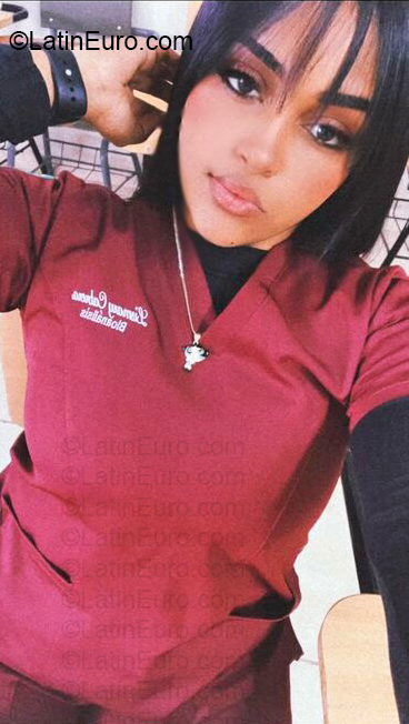 Date this happy Dominican Republic girl Lismary from Santiago DO57064