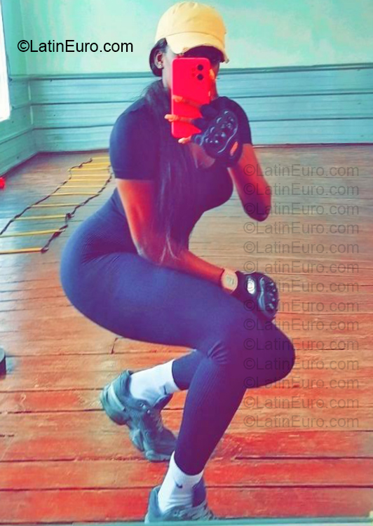 Date this athletic Dominican Republic girl Liss from La Romana DO57081