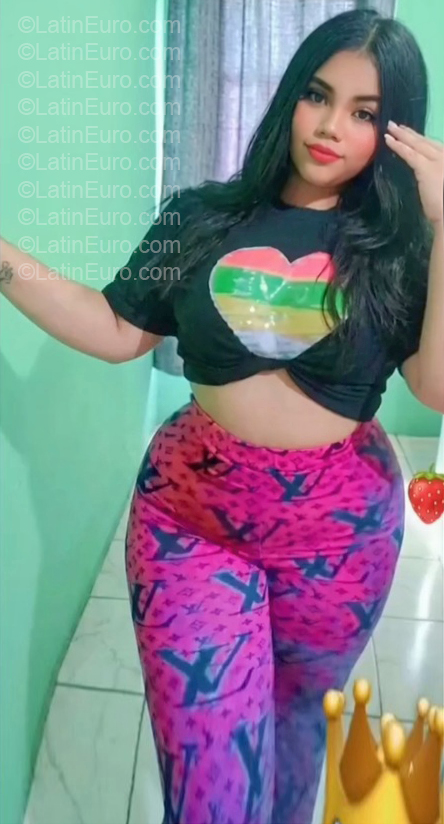 Date this stunning Dominican Republic girl Marbel from Santiago De Los Caballeros DO57197