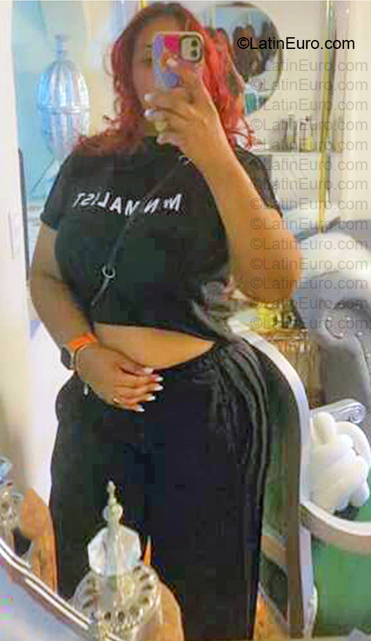 Date this stunning Dominican Republic girl Aidelin from Santo Domingo DO57213