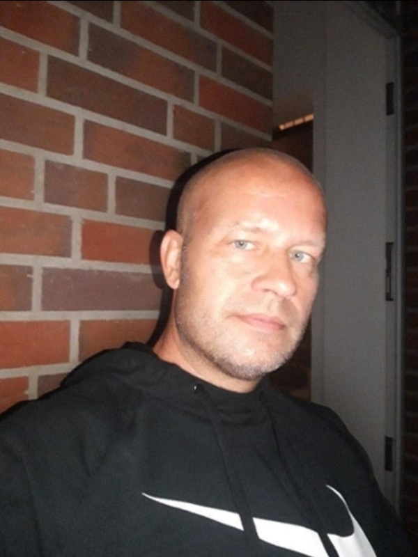 Date this cute Germany man Stefano from Hannover DE581