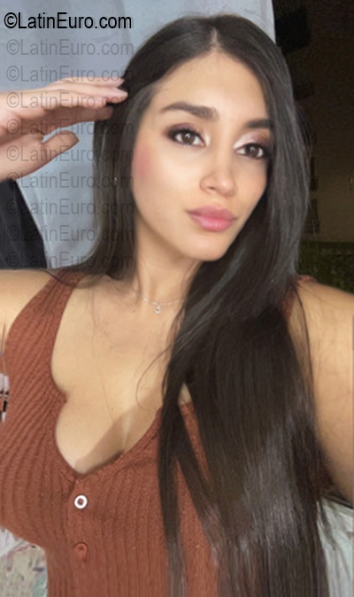 Date this good-looking Colombia girl Pau from Cali CO33909